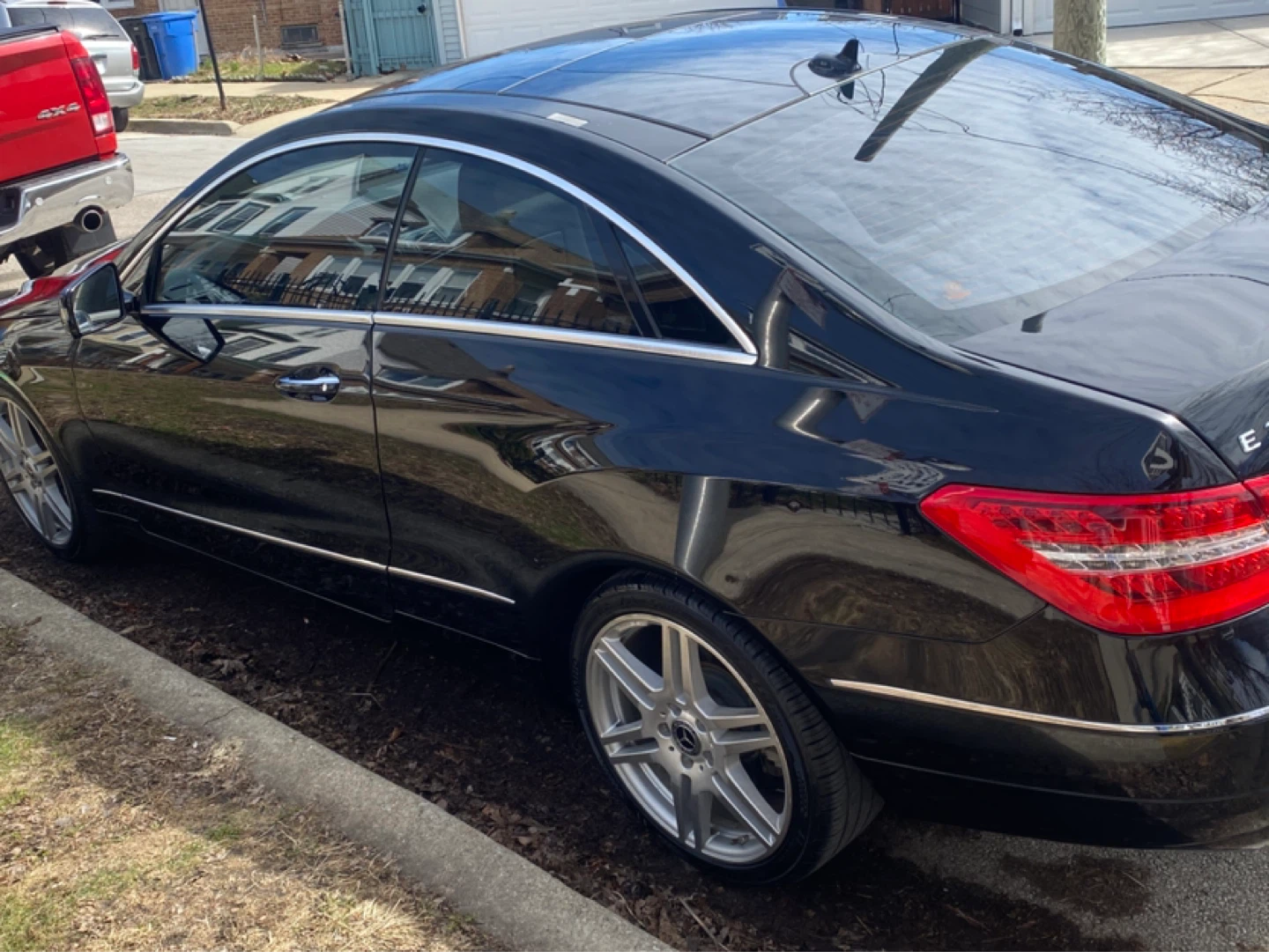 Black Mercedes-Benz E350 Coupe - photo 5