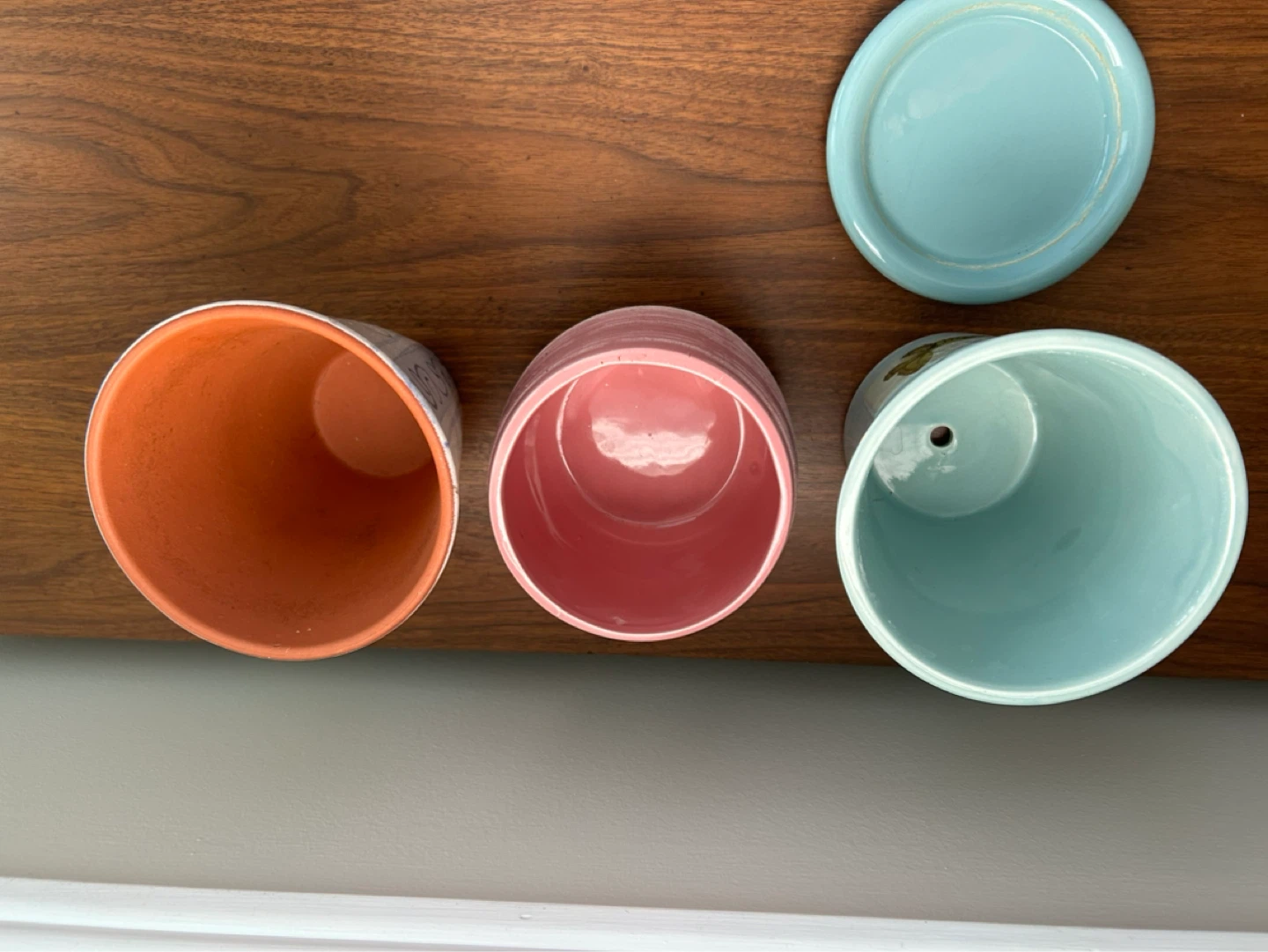 3 SMALL PLANT POTS ALL FOR $12 (SEE LISTING) - photo 2