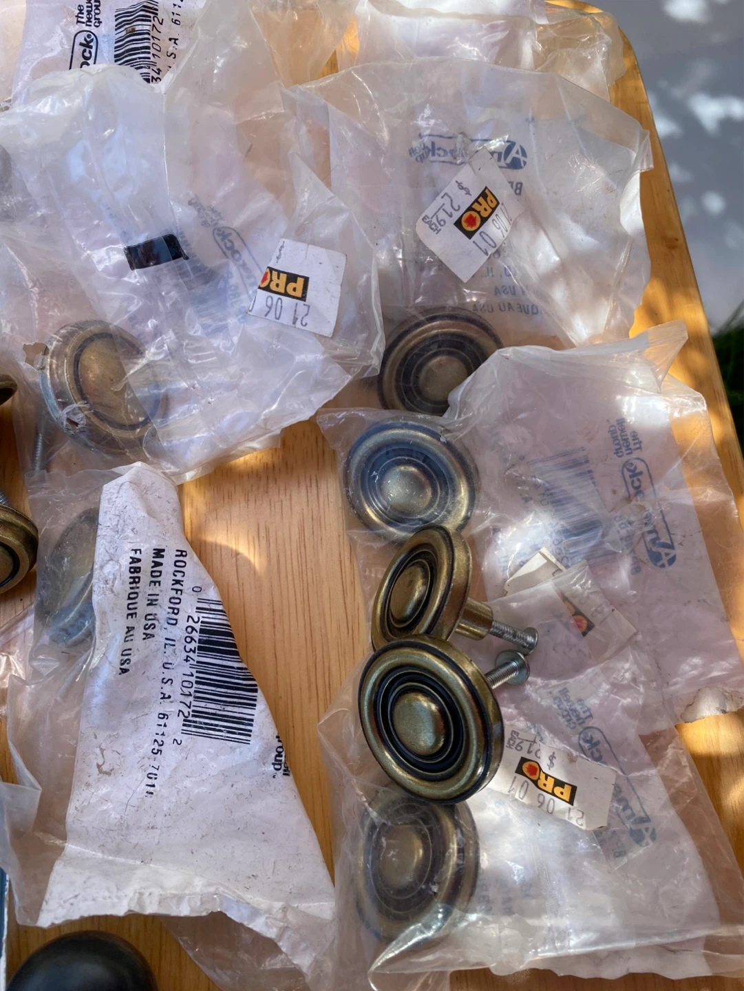 Cabinet  knobs 17 p. Pick up Islington/Evans - photo 2