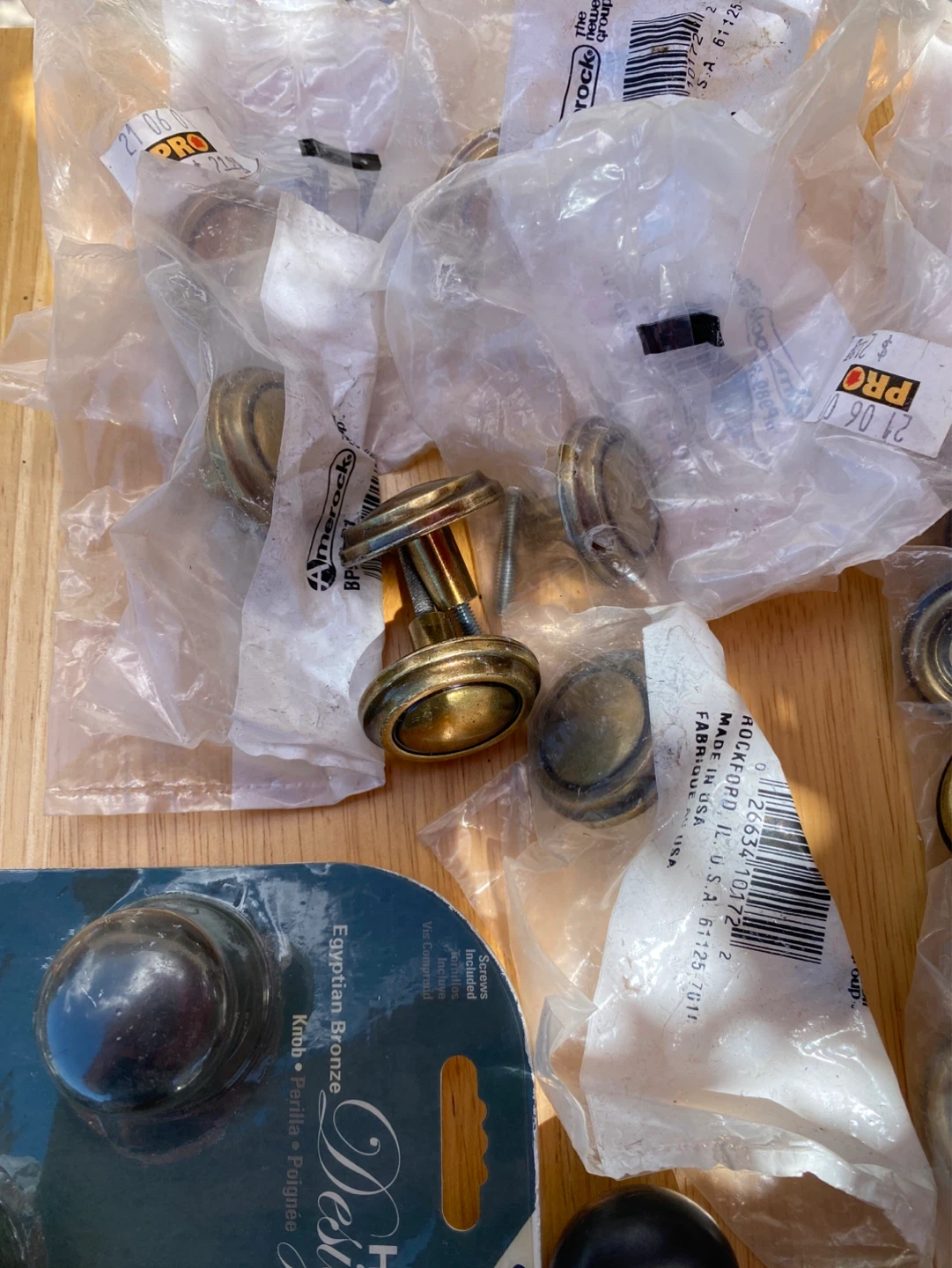 Cabinet  knobs 17 p. Pick up Islington/Evans - photo 3