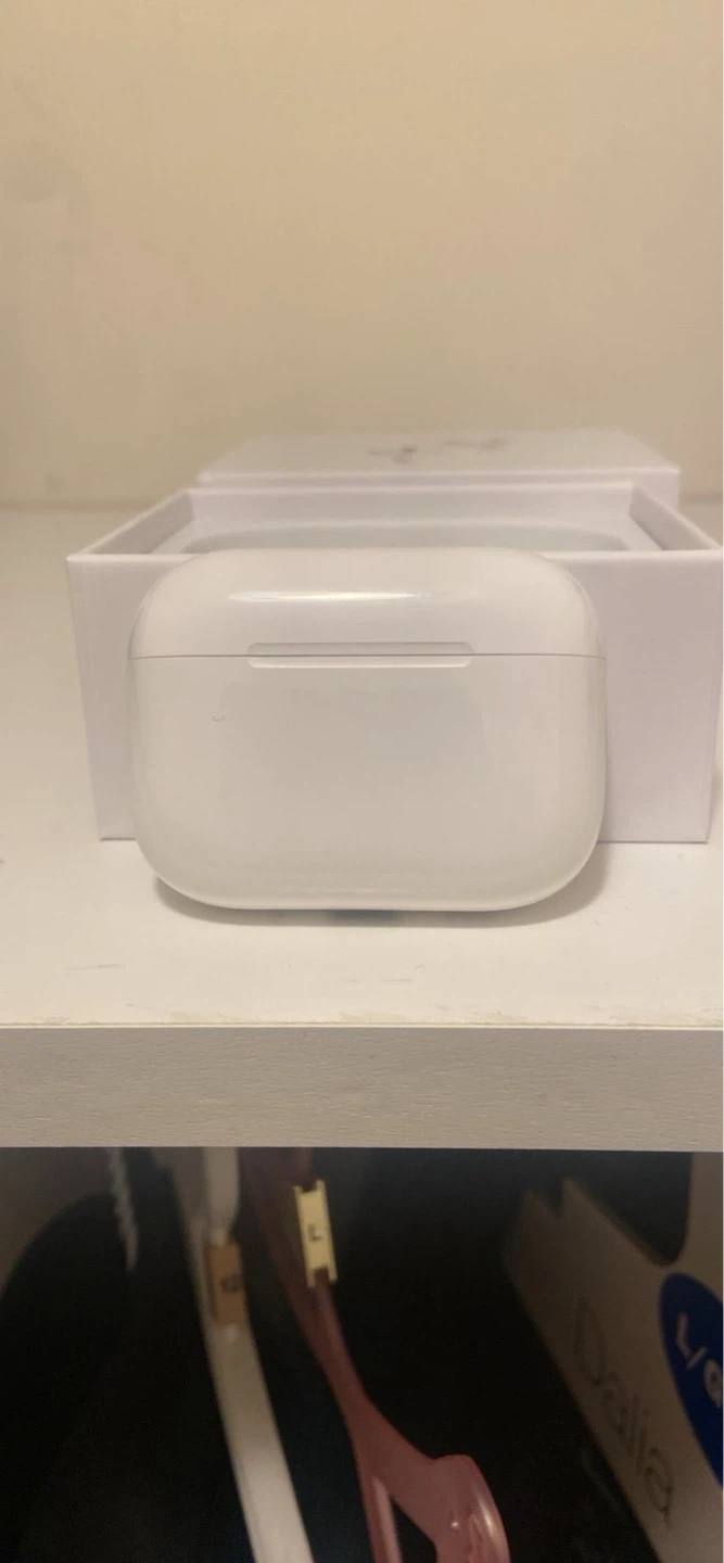 Apple AirPods Pro (3rd Gen) Wireless Earbuds - photo 5