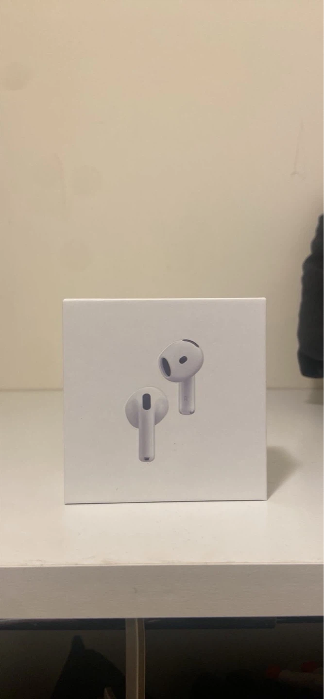 Apple AirPods 4 (ANC) with Charging Case
