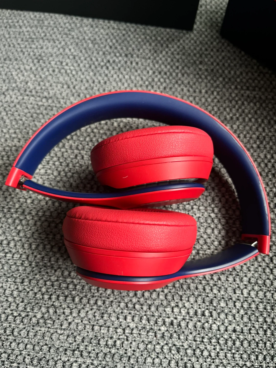 Beats Solo3 Wireless Club Collection Headphones - photo 2