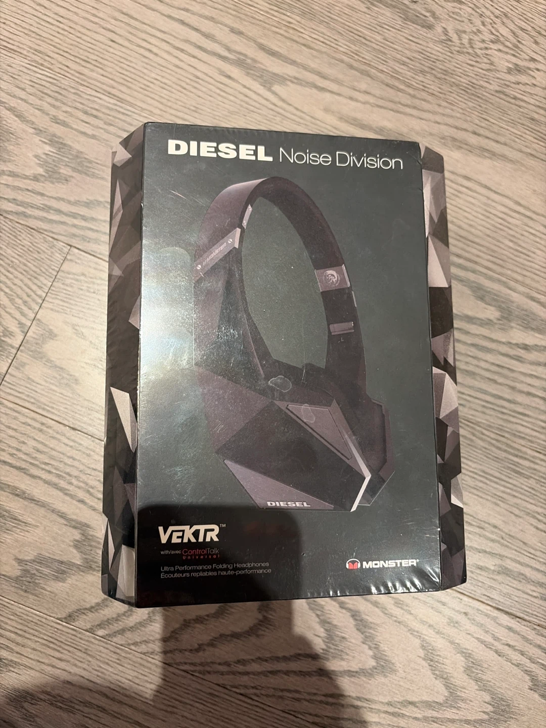 Diesel VEKTR Noise Division Folding Headphones with ControlTalk - photo 2