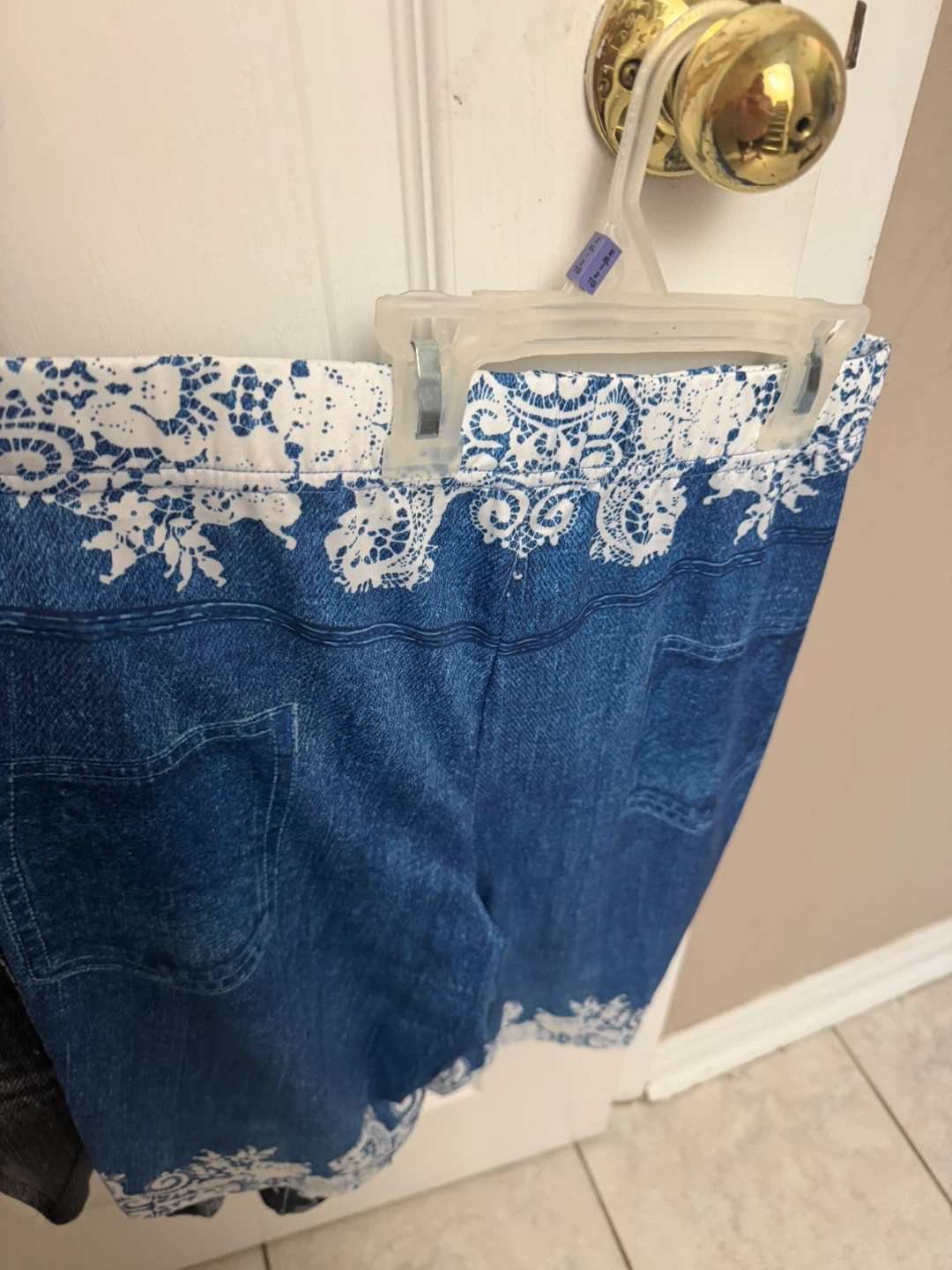Blue Denim Print Leggings with Butterflies and Lace Trim - photo 2
