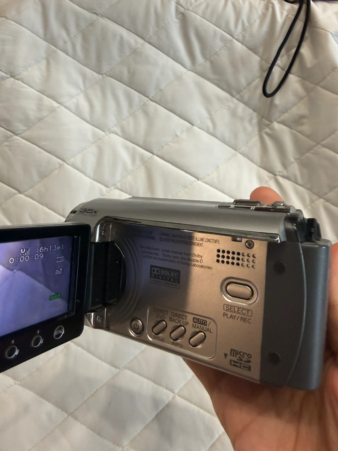 JVC Everio GZ-MG33 Hard Disk Camcorder - photo 3