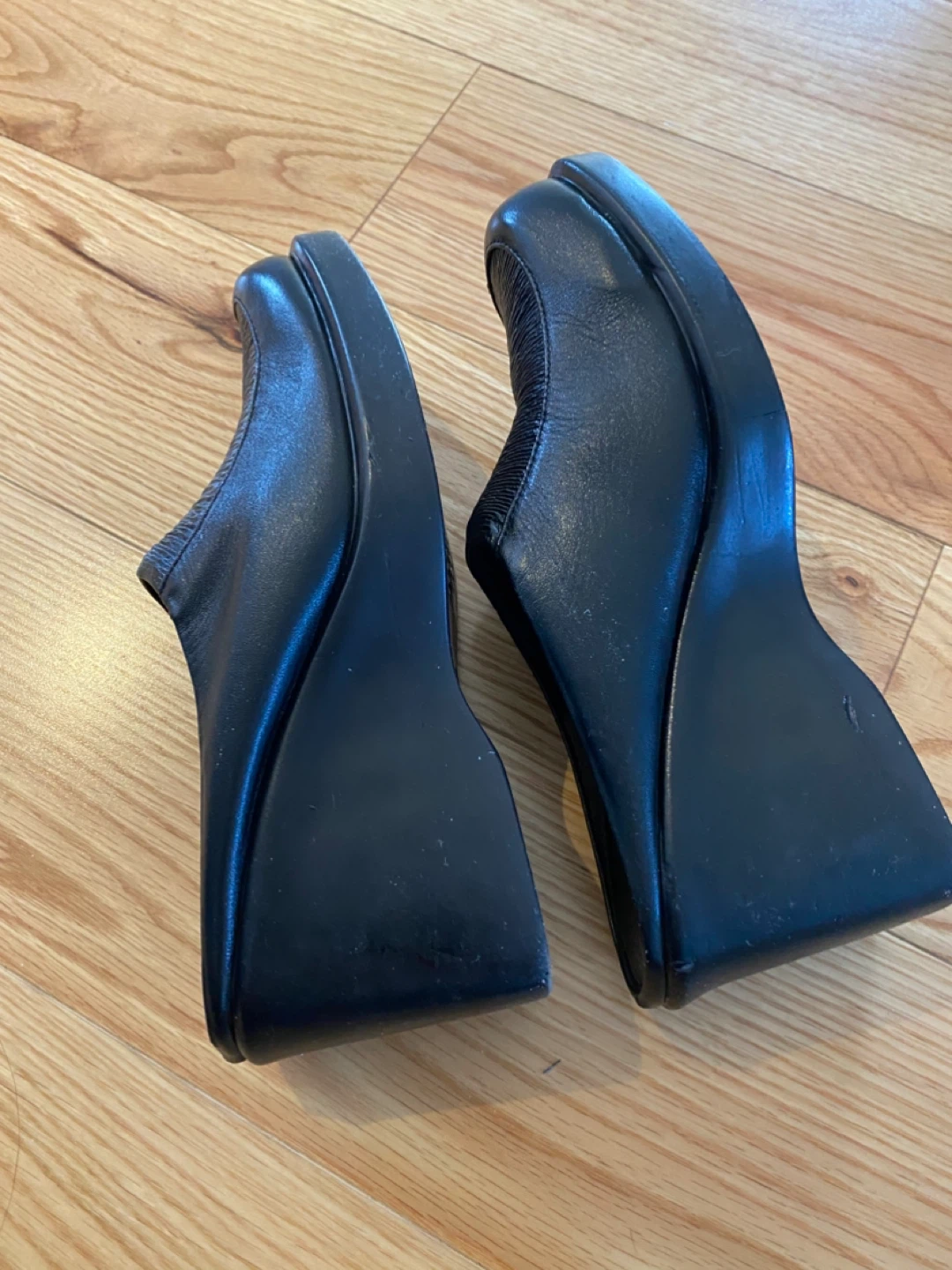 Casual shoes