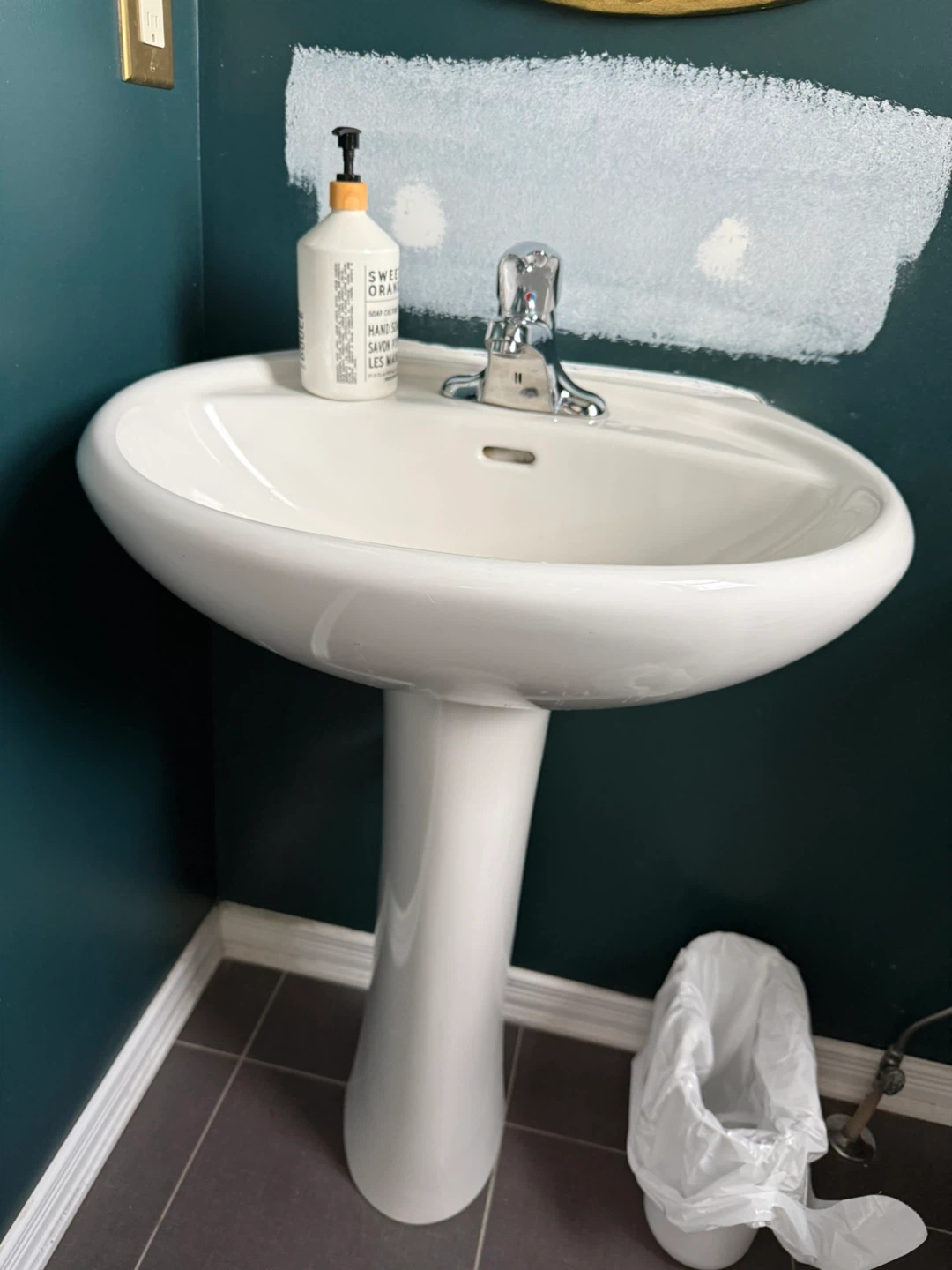 Pedestal Sink with Faucet - photo 2