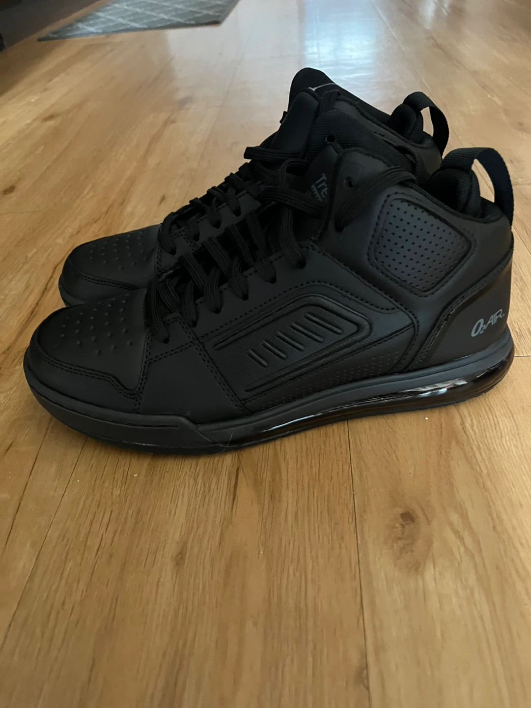 black slip resistant shoes - photo 2