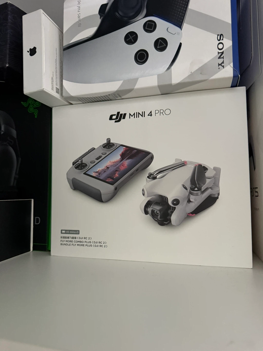 DJI Mini 4 Pro Drone Fly More Combo - photo 3