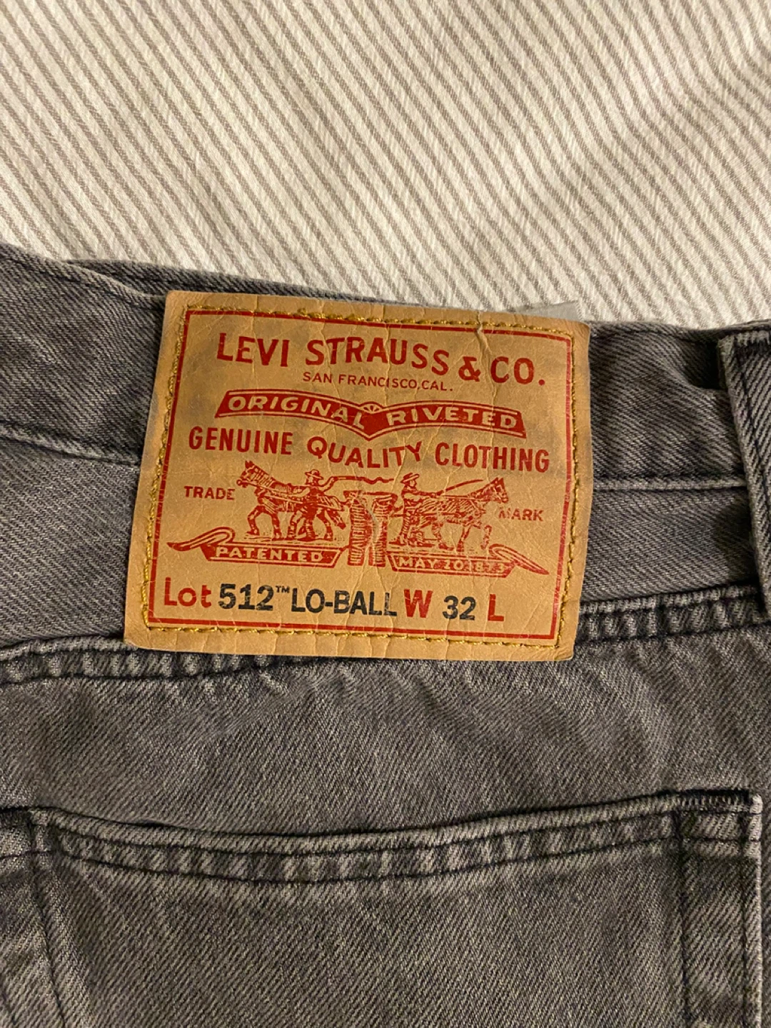 Levi's 512 Lo-Ball Jeans - Size 32W 32L - photo 2