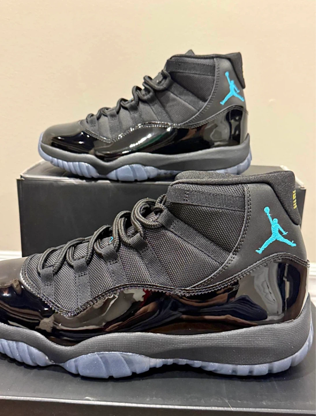 Air Jordan 11 Retro Gamma Blue