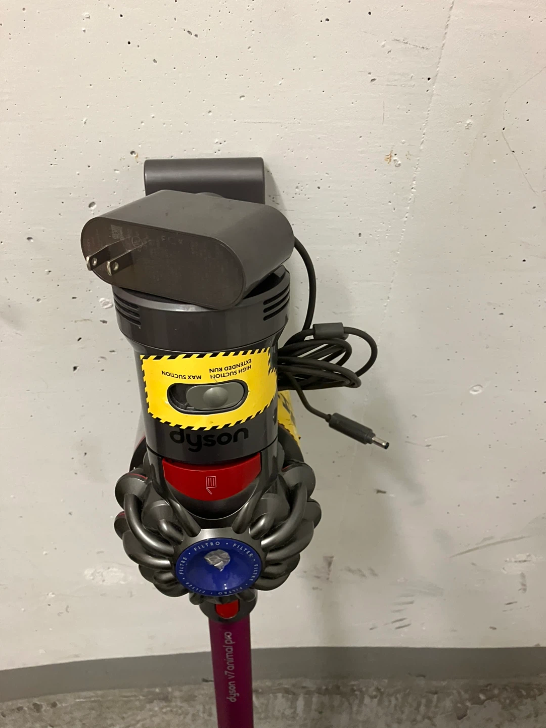 Powerful Dyson cordless stick vacuum