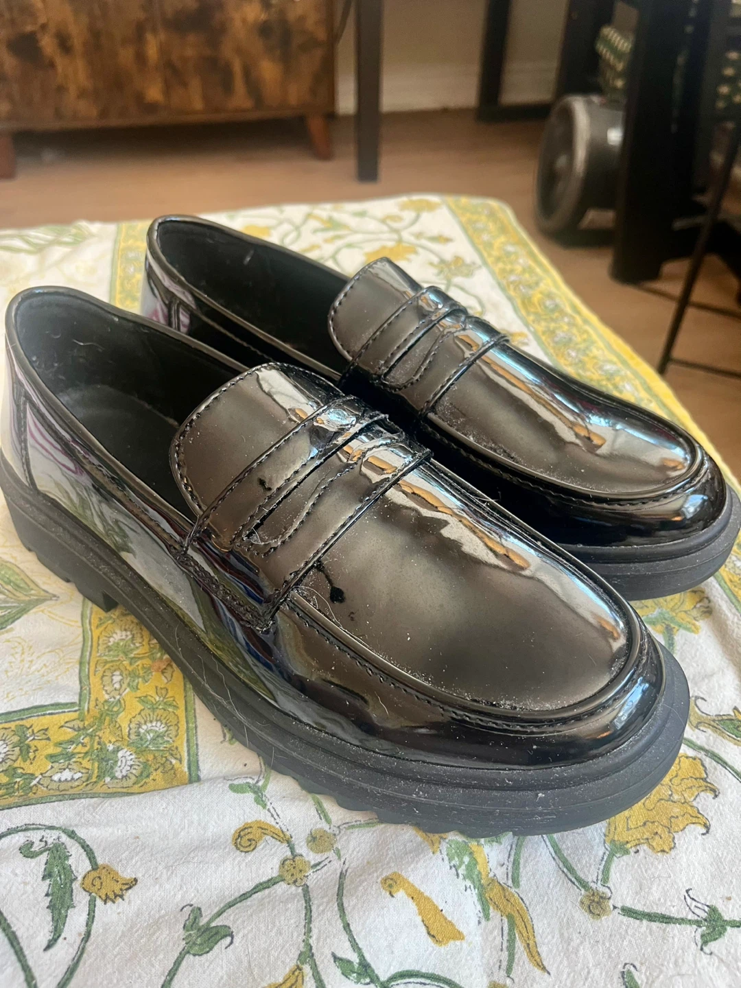 Women’s Black Patent Loafers Size 8