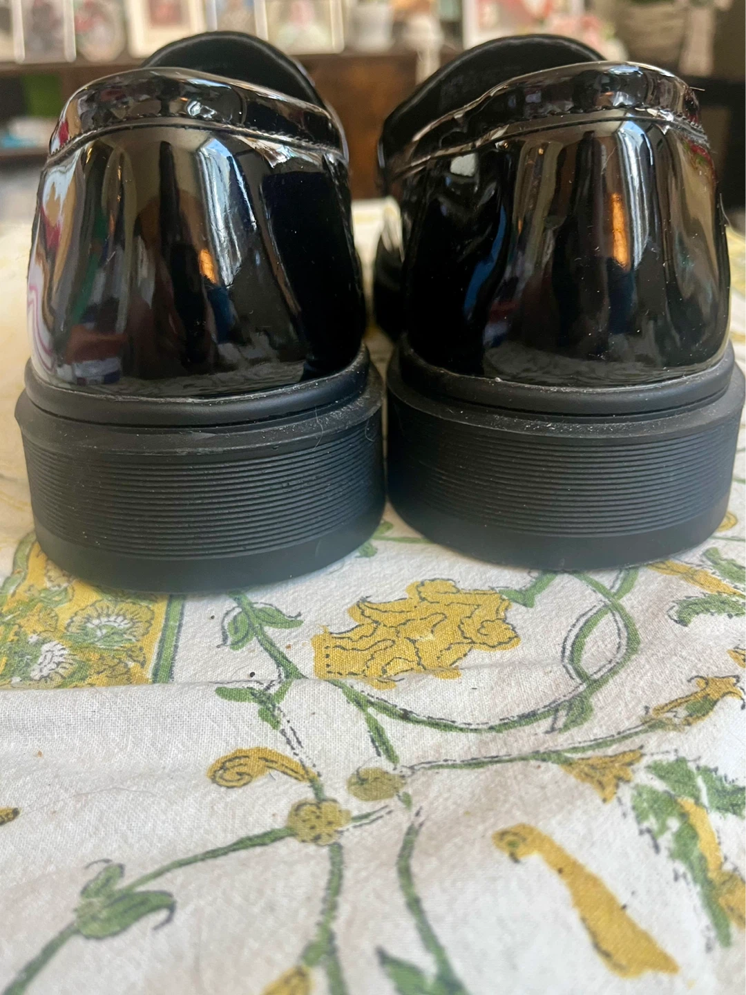 Women’s Black Patent Loafers Size 8 - photo 4