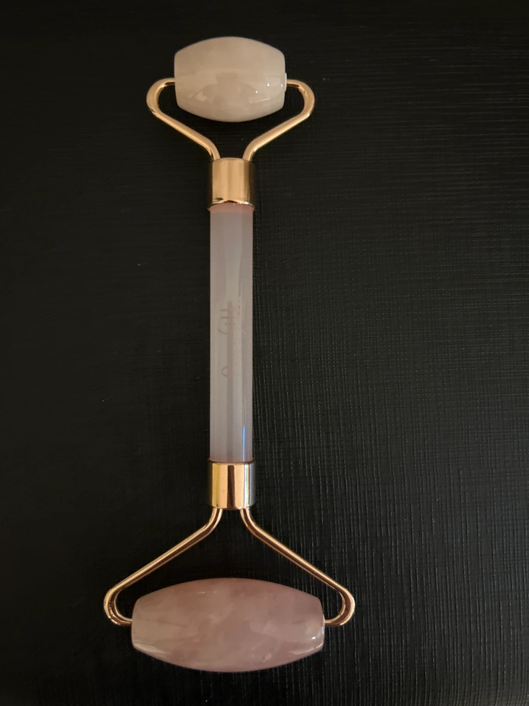 Rose Quartz Roller & Gua Sha Set - photo 2