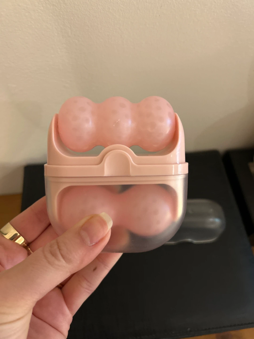 Rose Quartz Roller & Gua Sha Set - photo 4