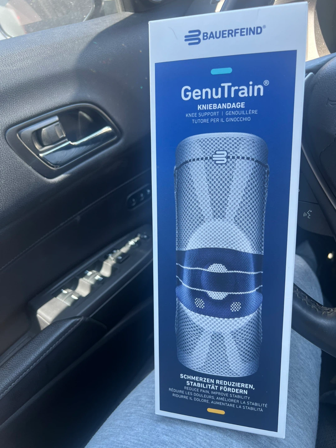 Bauerfeind GenuTrain Knee Brace