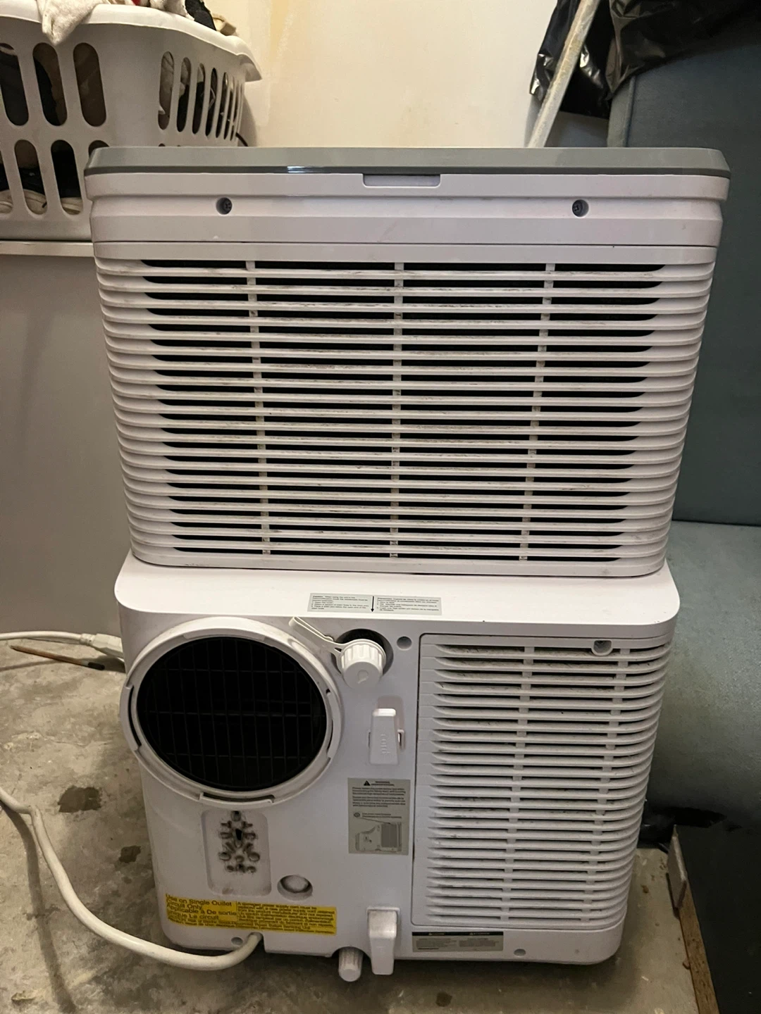 Frigidaire Portable Air Conditioner FHPC132AB1 - photo 3