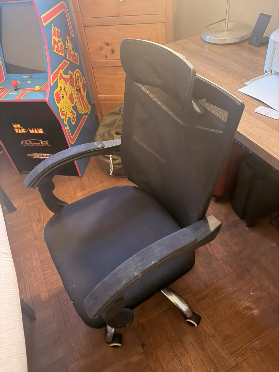 Black Mesh Ergonomic Office Chair - photo 3