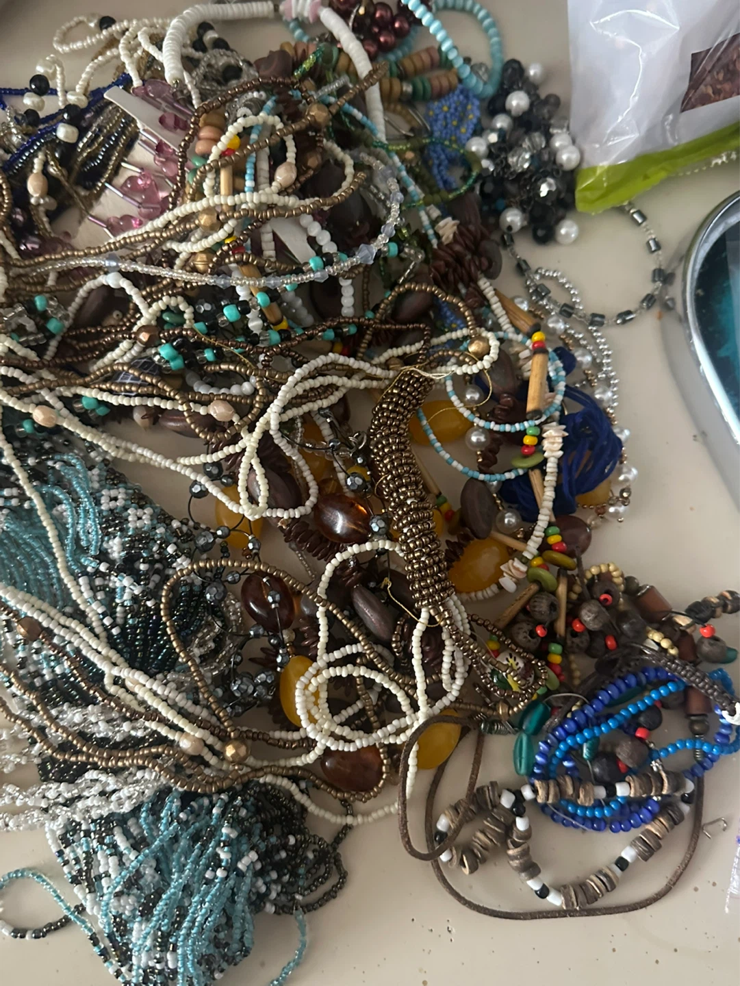 Junk lot of beaded jewelry - photo 4
