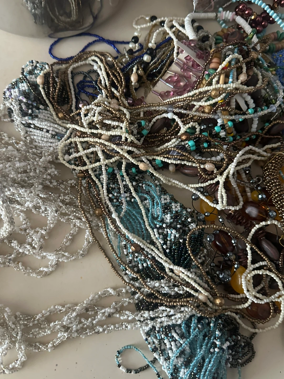 Junk lot of beaded jewelry - photo 3
