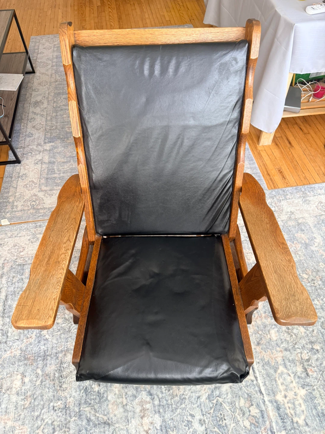 Rocking chair with foot rest - photo 4
