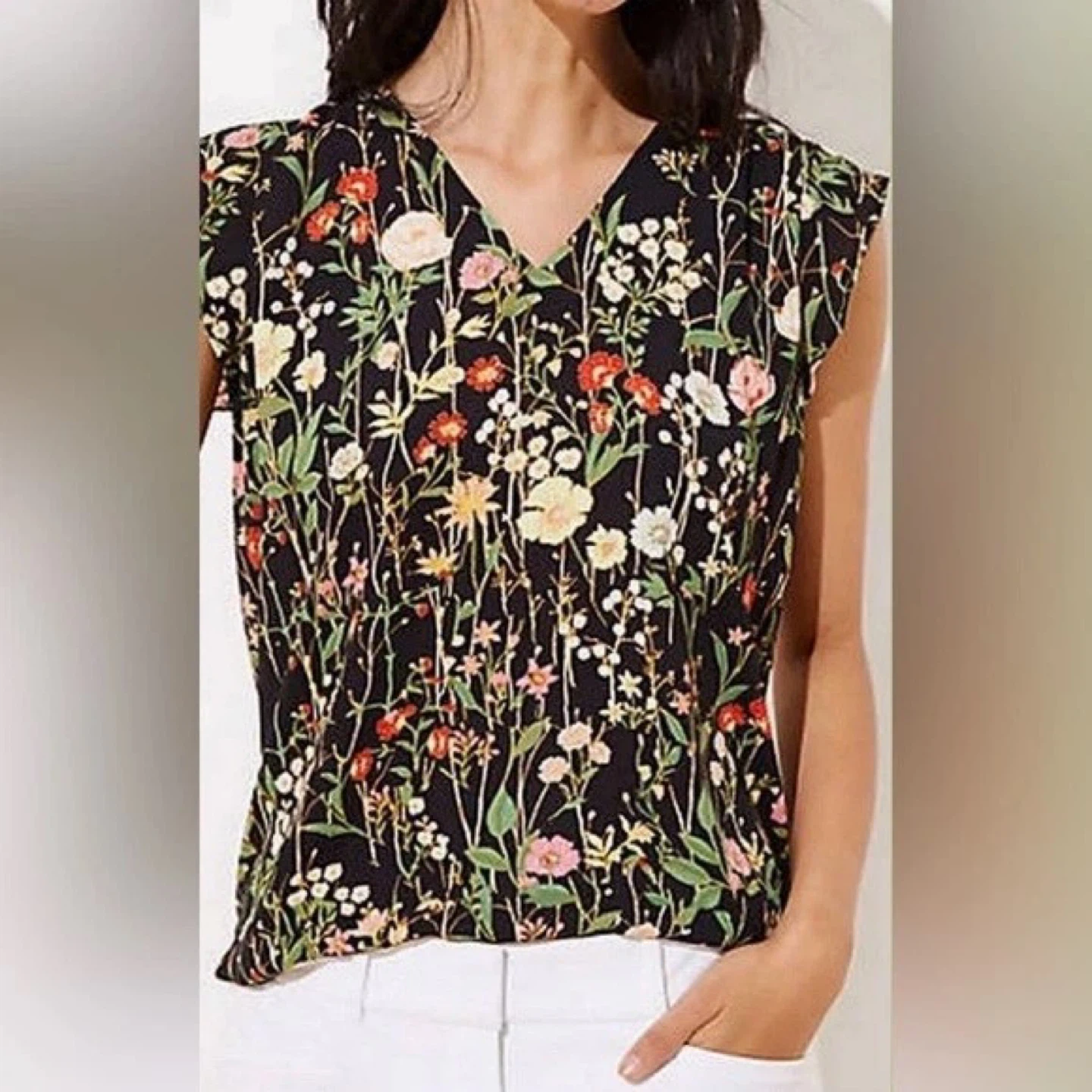 LOFT Ruffle Sleeve Floral Blouse ~ Small Petite ⬆️ - photo 3