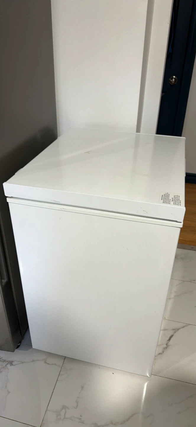 Master Chef White Chest Freezer