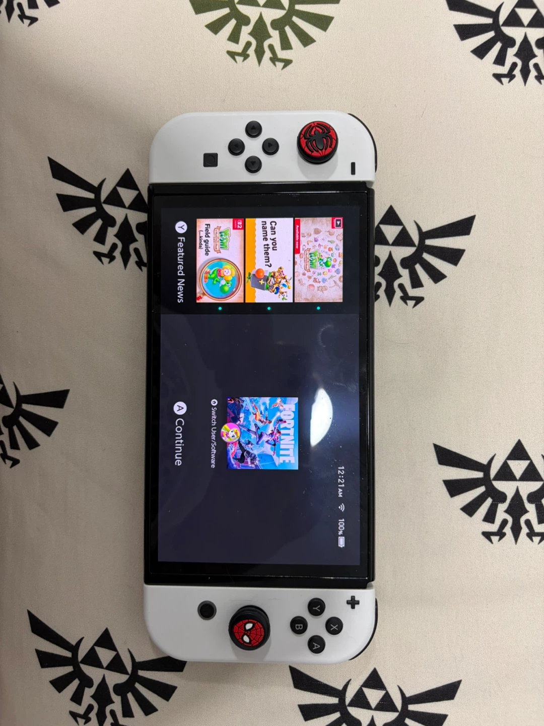 Nintendo Switch OLED - photo 3