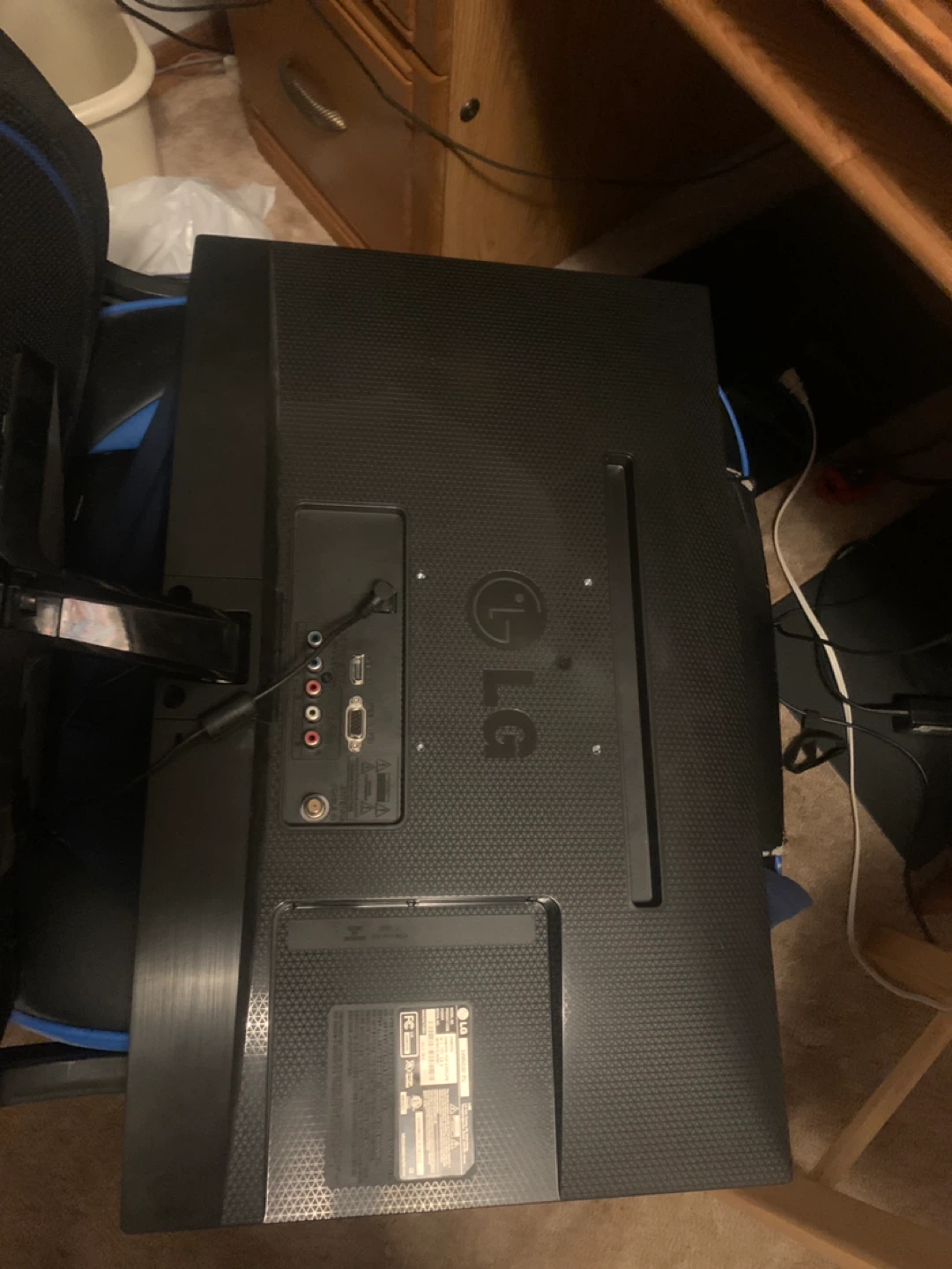LG Monitor has problems staying on - photo 2