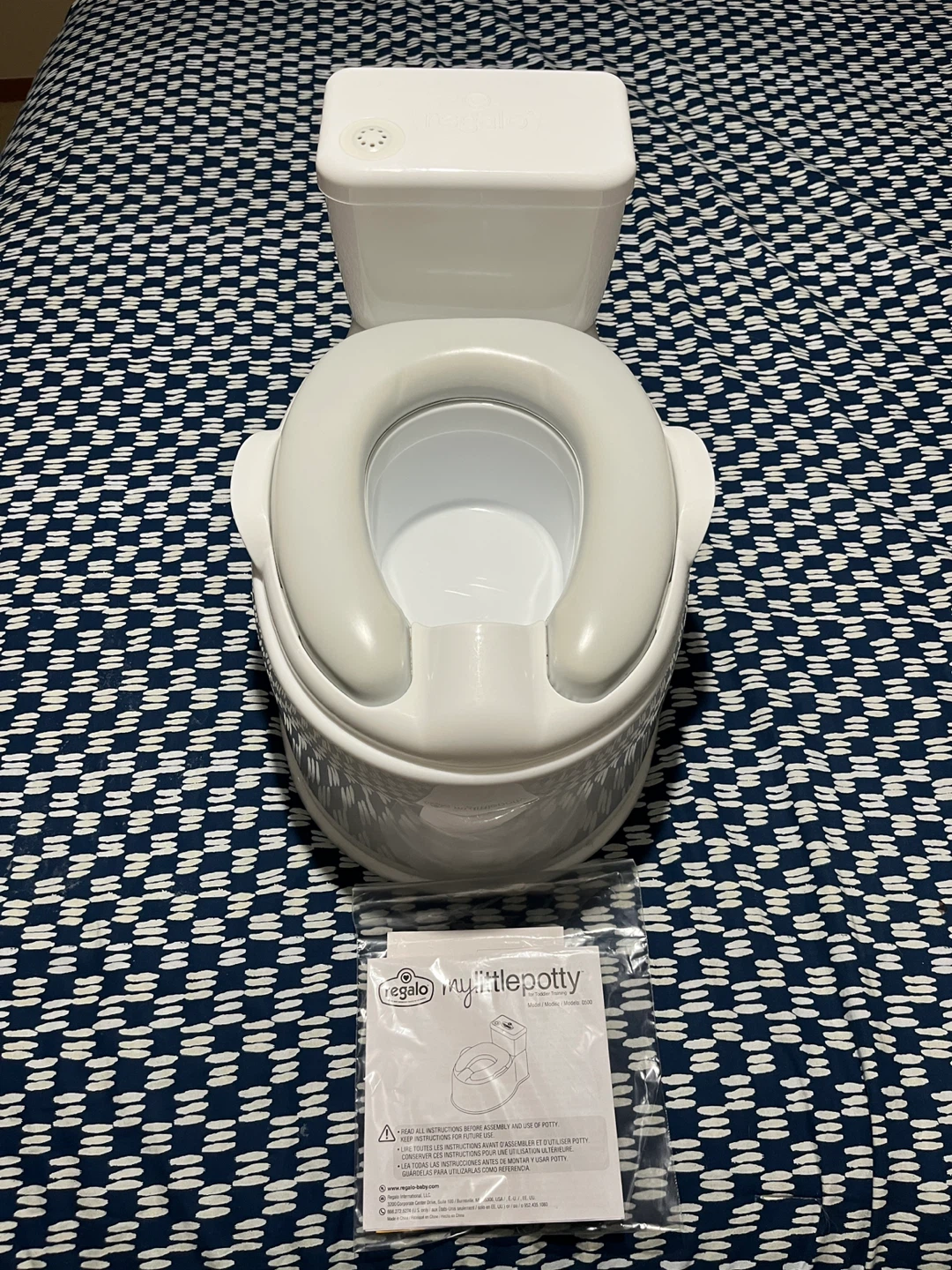 Regalo 2-in-1 Potty Training and Transition Potty - photo 5