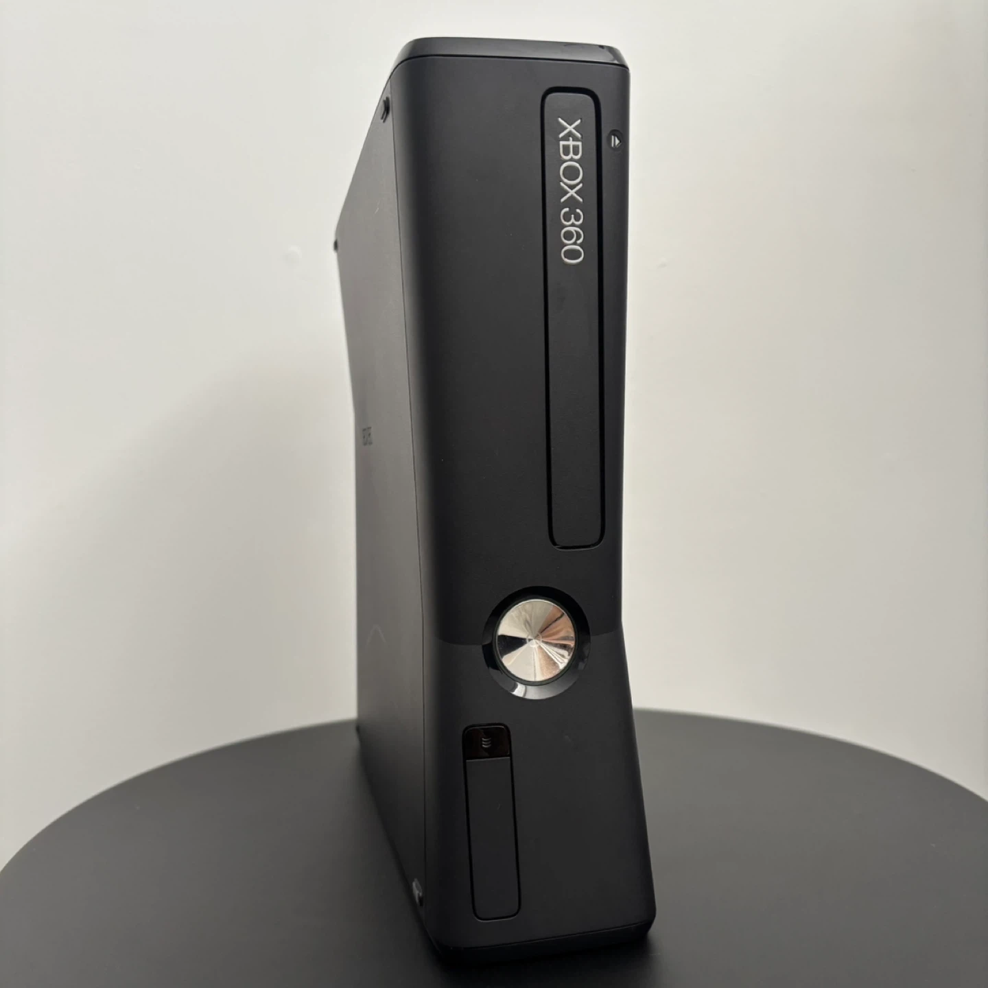 Xbox 360 S - ONLY CONSOLE, UNTESTED