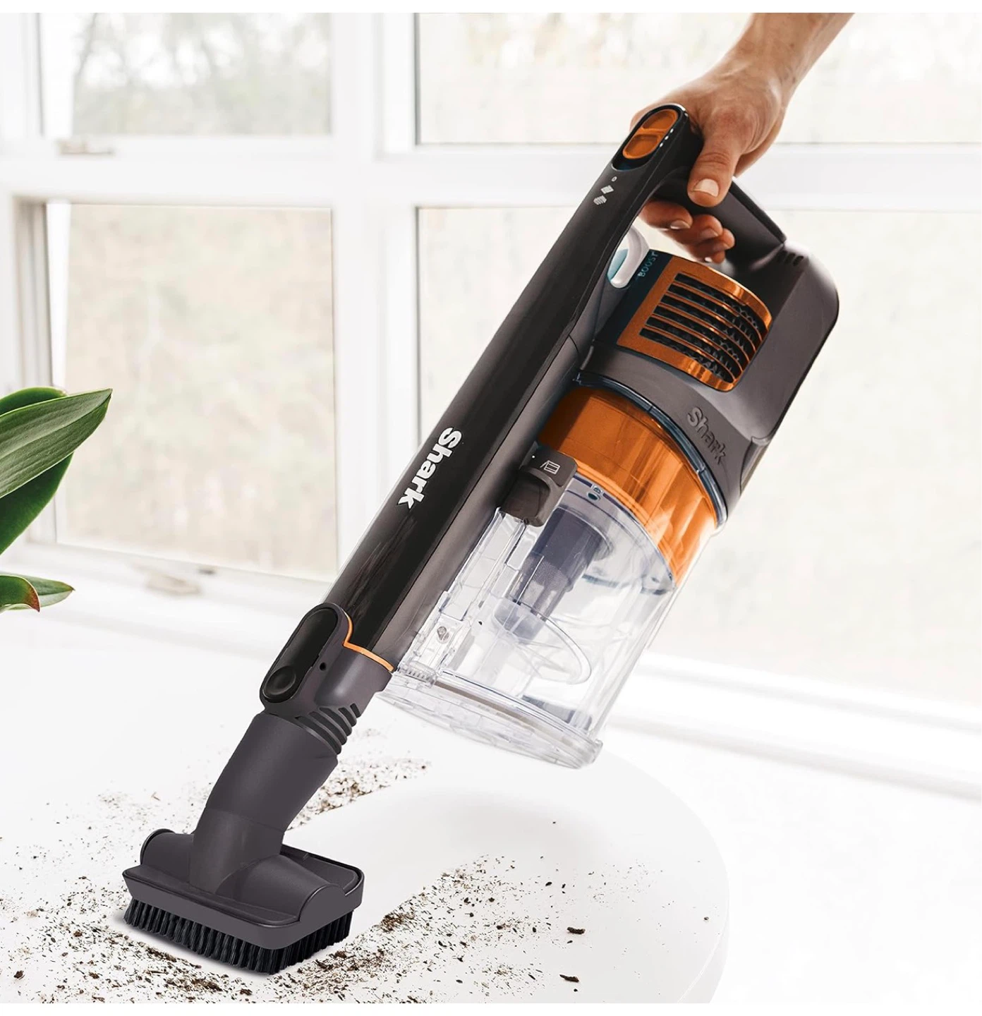 Shark IX140C Rocket Cordless Stick Vacuum with box