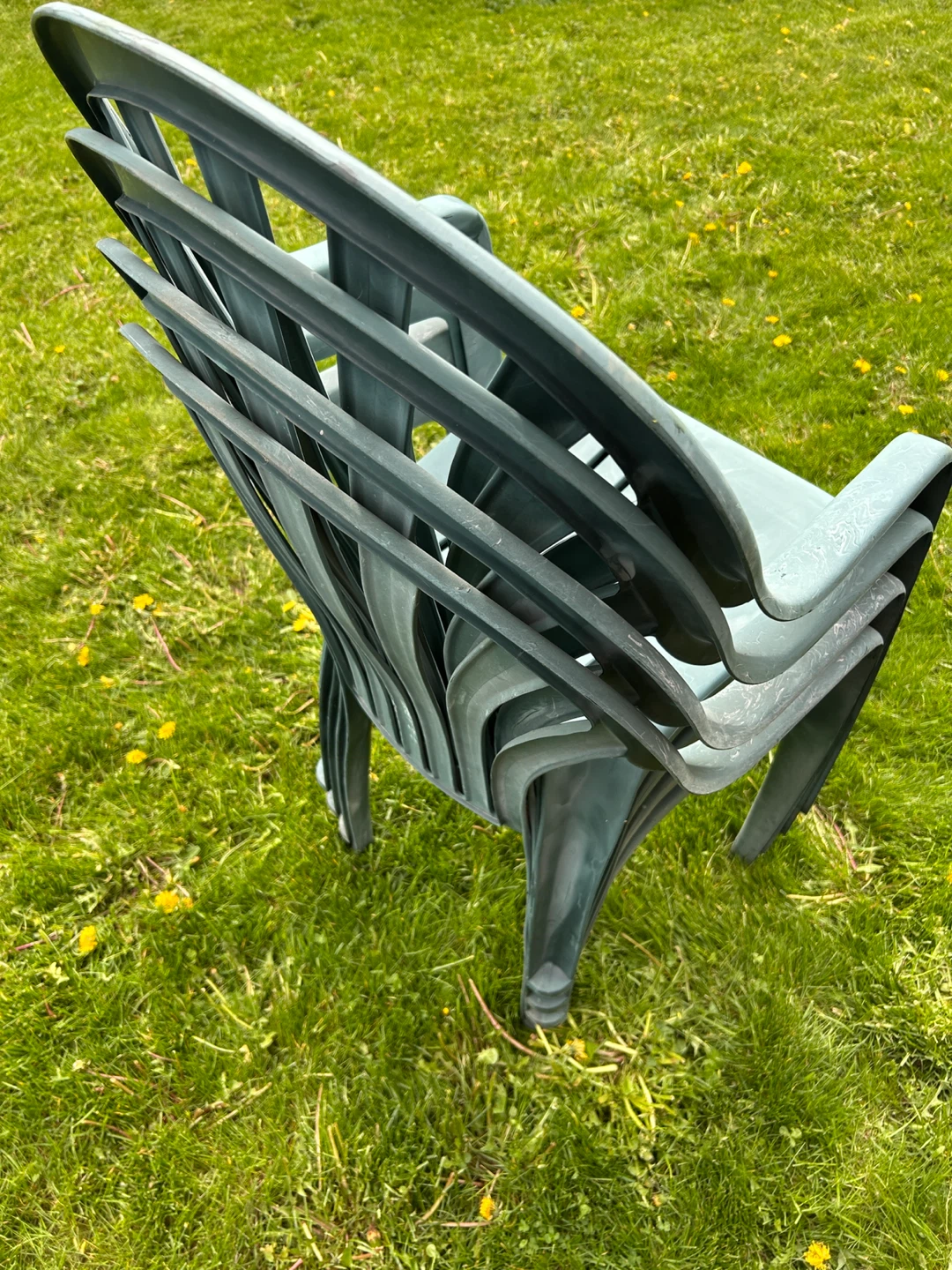 Stackable Plastic Lawn Chairs - photo 3