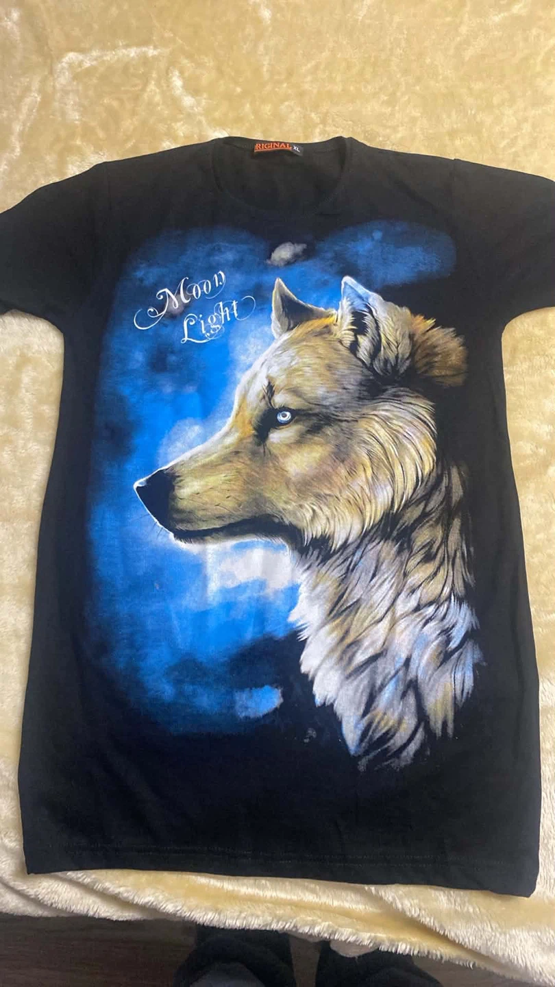 🐺 Vintage Style Moonlight Wolf Graphic Tee - Black Original
