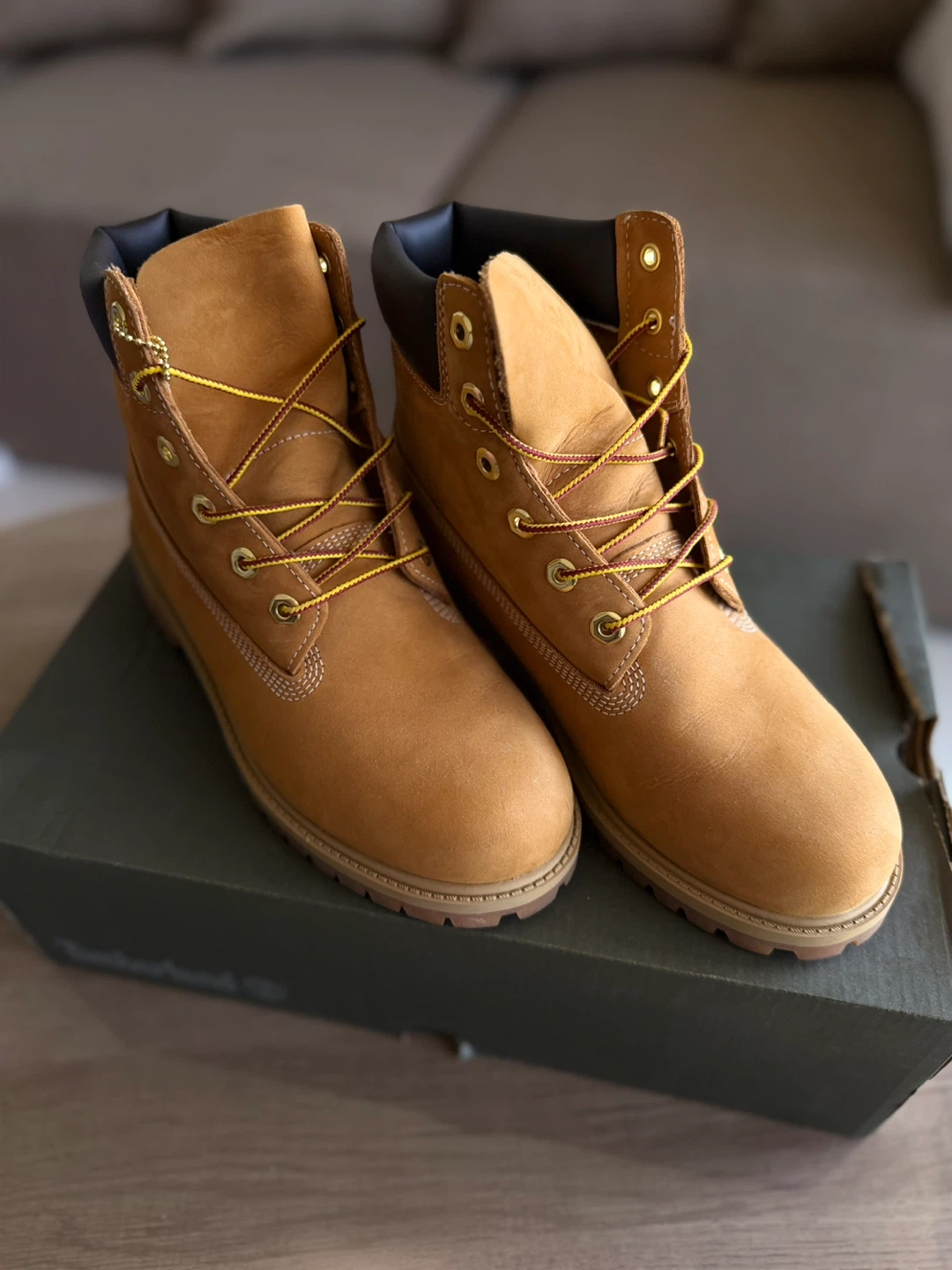 Timberland Premium 6" Waterproof Junior's Size 7 - photo 2
