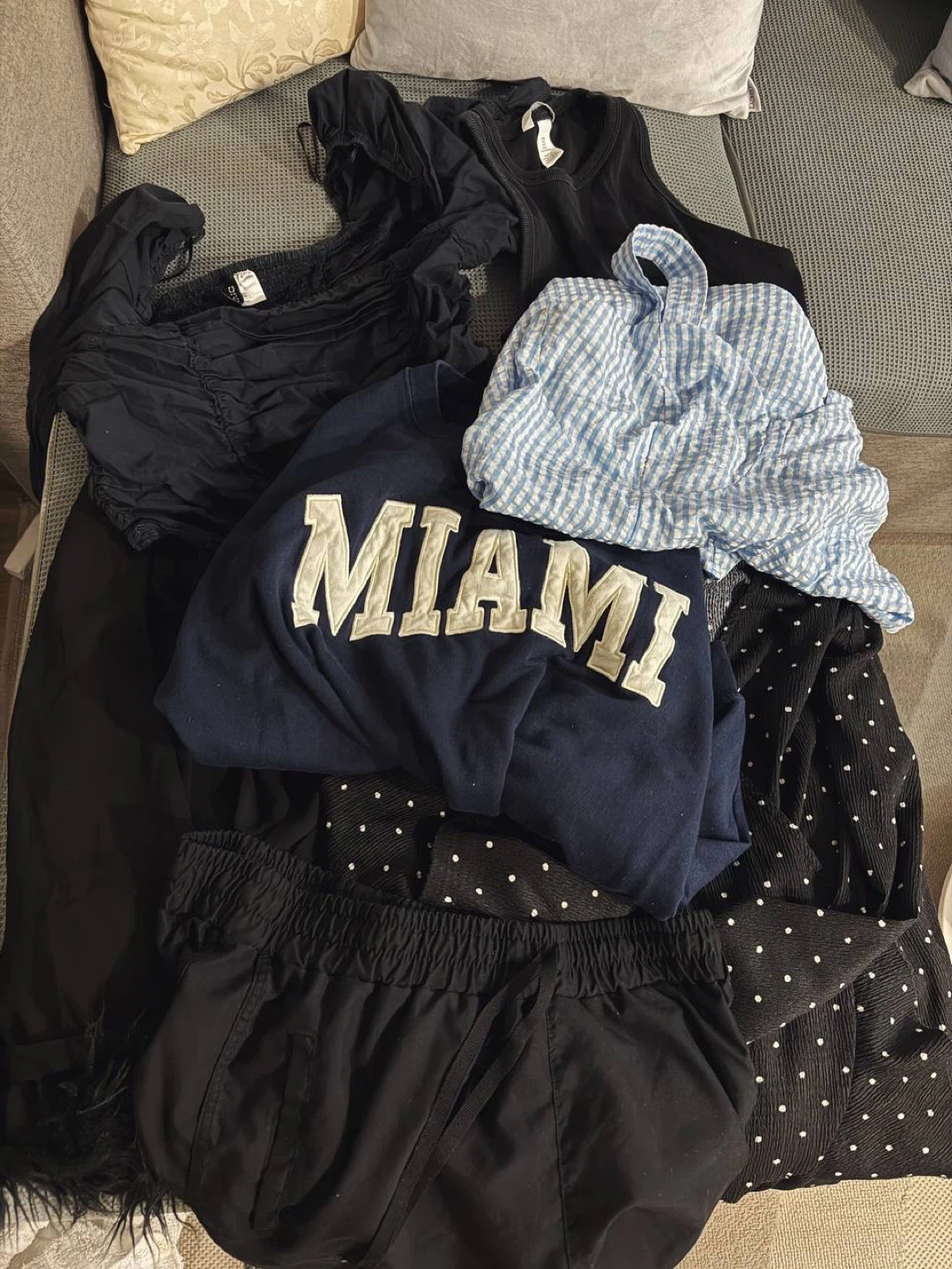 Women’s Clothing Bundle – 7 Items for $50,L/XL
