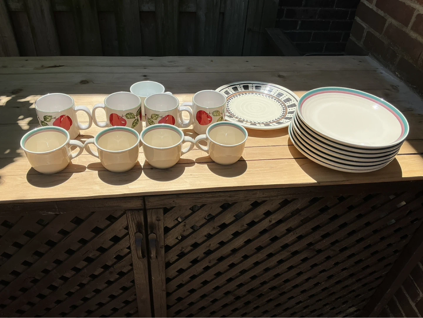 Dinnerware Set: Apple Mugs, Cream Mugs & Plates !