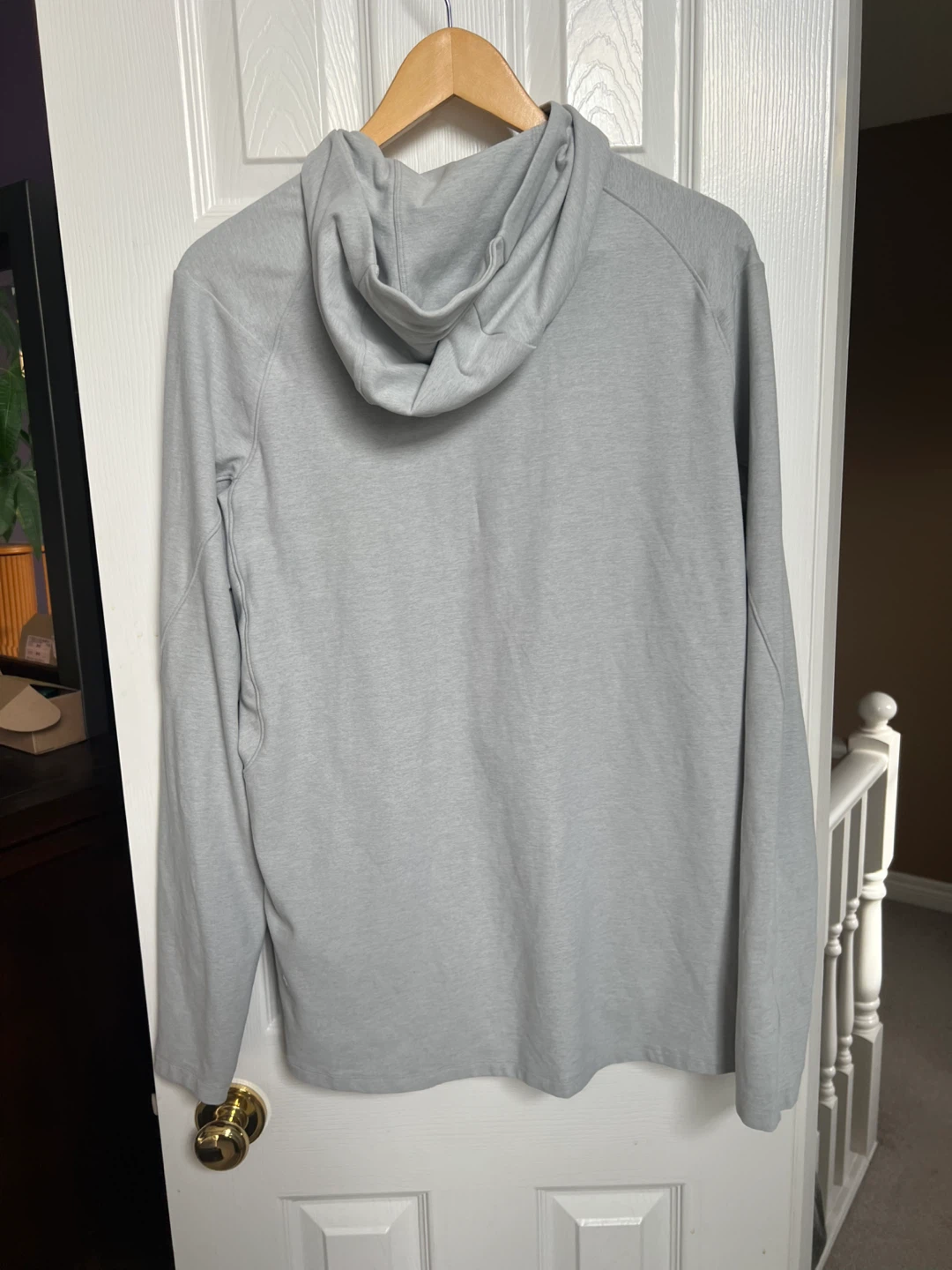 Mens Lululemon Peloton Grey Hoodie size large - photo 4