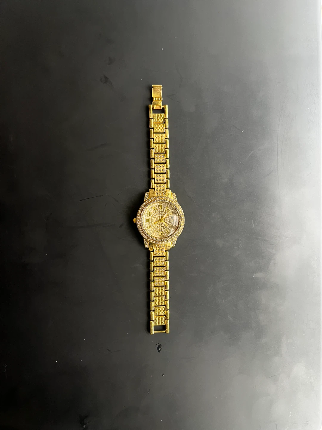 Gold plated watch with real crystals - photo 2