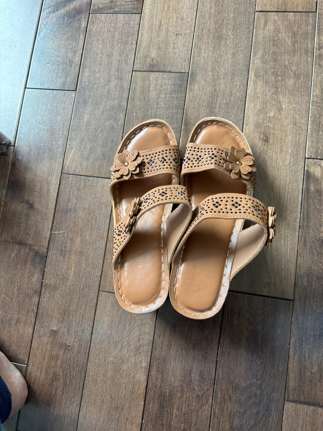 Naturals Women's Sandals - Size 9 - photo 2