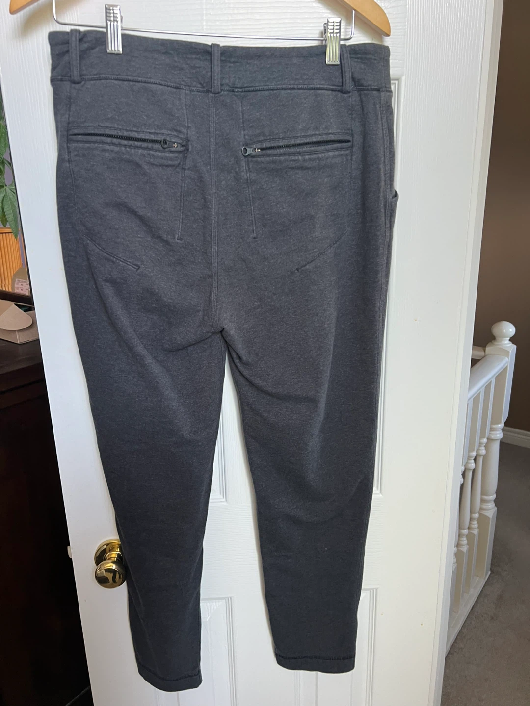 Lululemon Charcoal Grey Pants Size 8 - photo 2