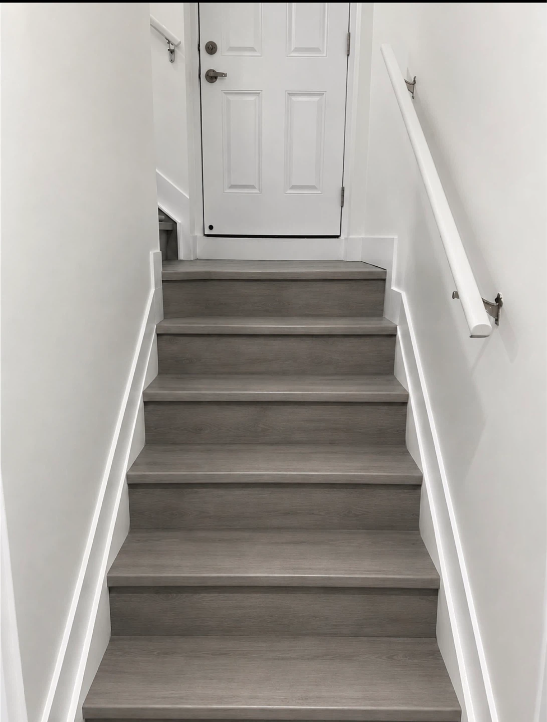 1 bedroom 1 bath Basement - photo 2