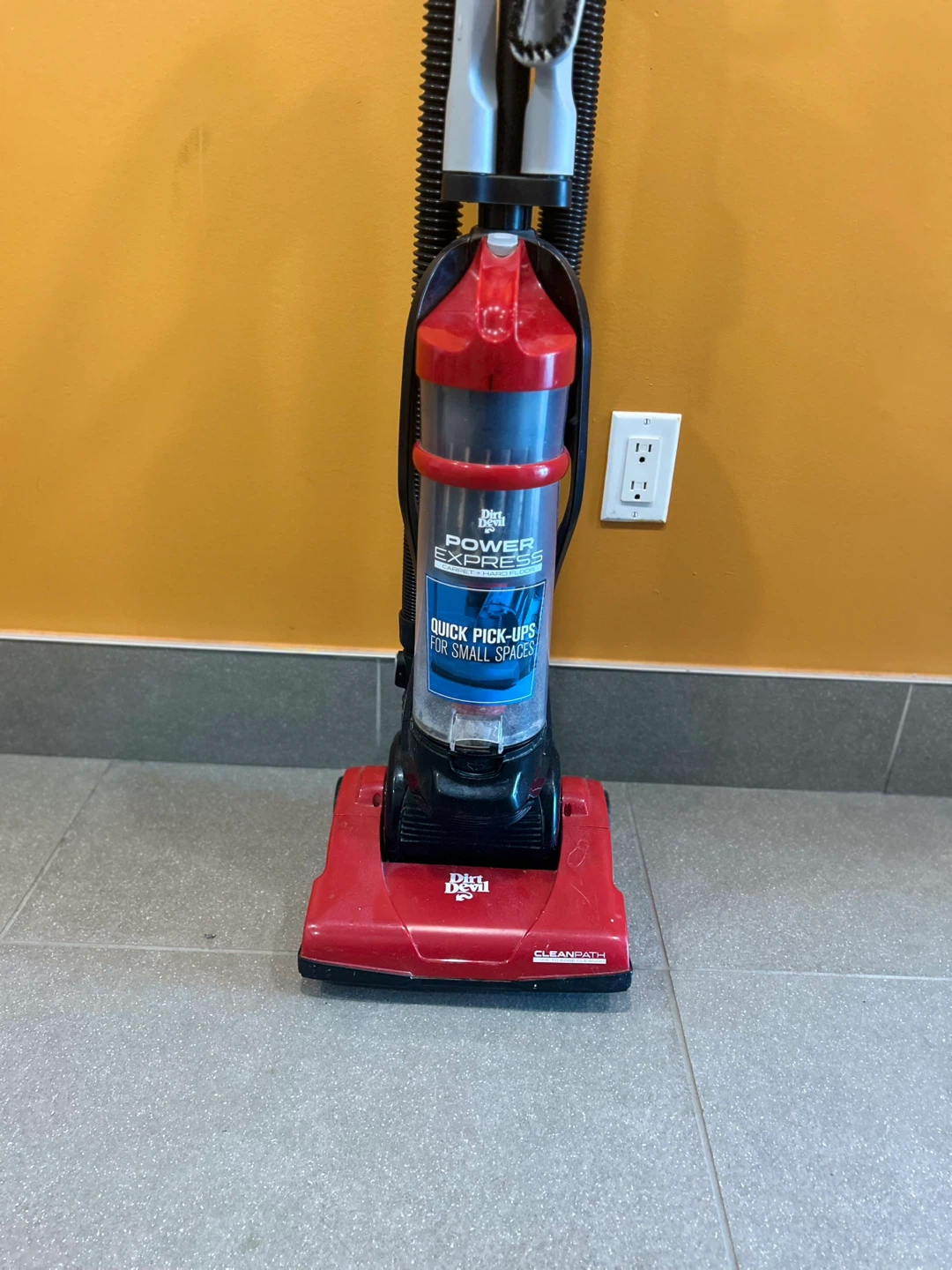 Dirt Devil Power Express Bagless Upright Vacuum - photo 2