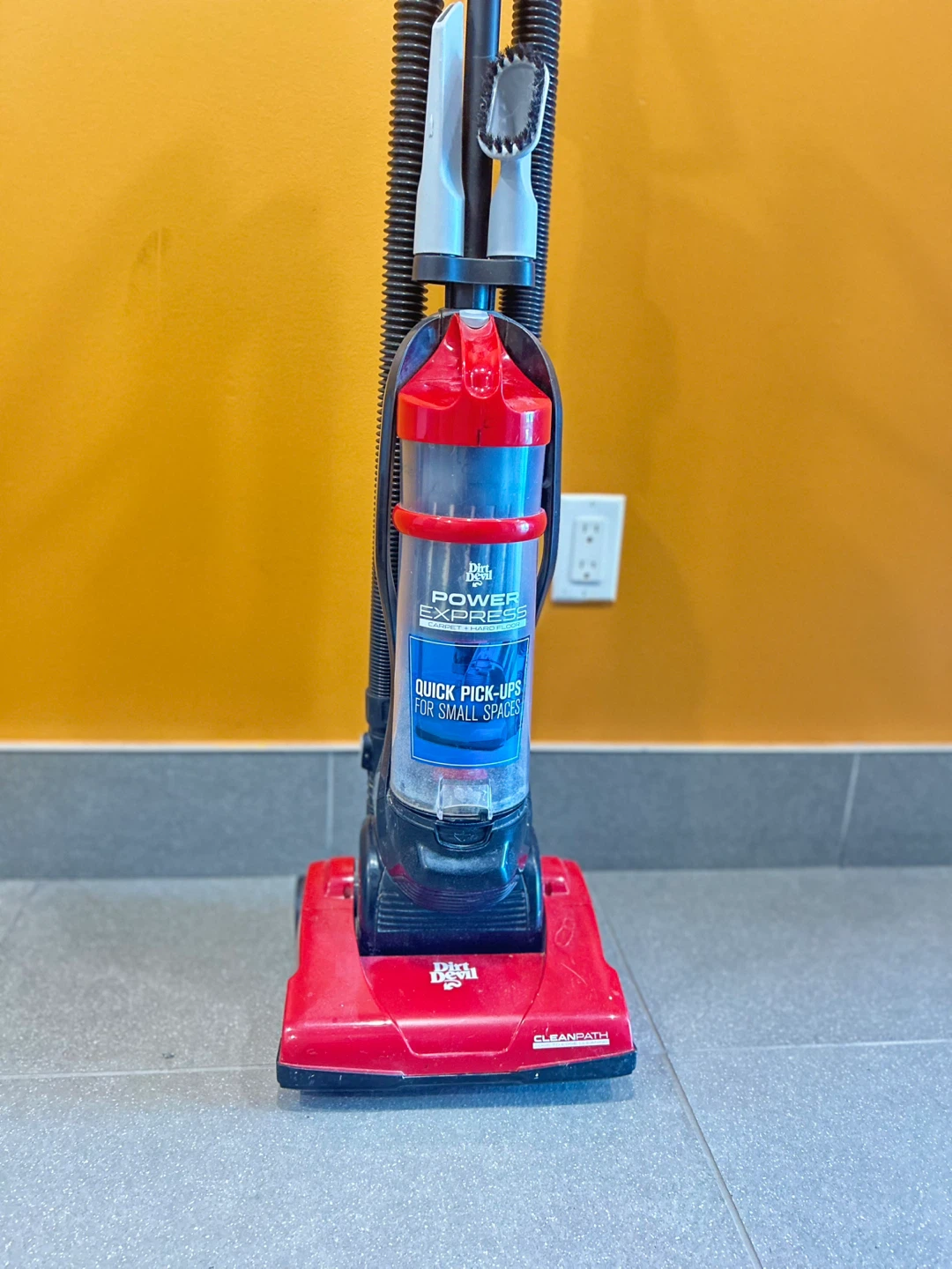 Dirt Devil Power Express Bagless Upright Vacuum