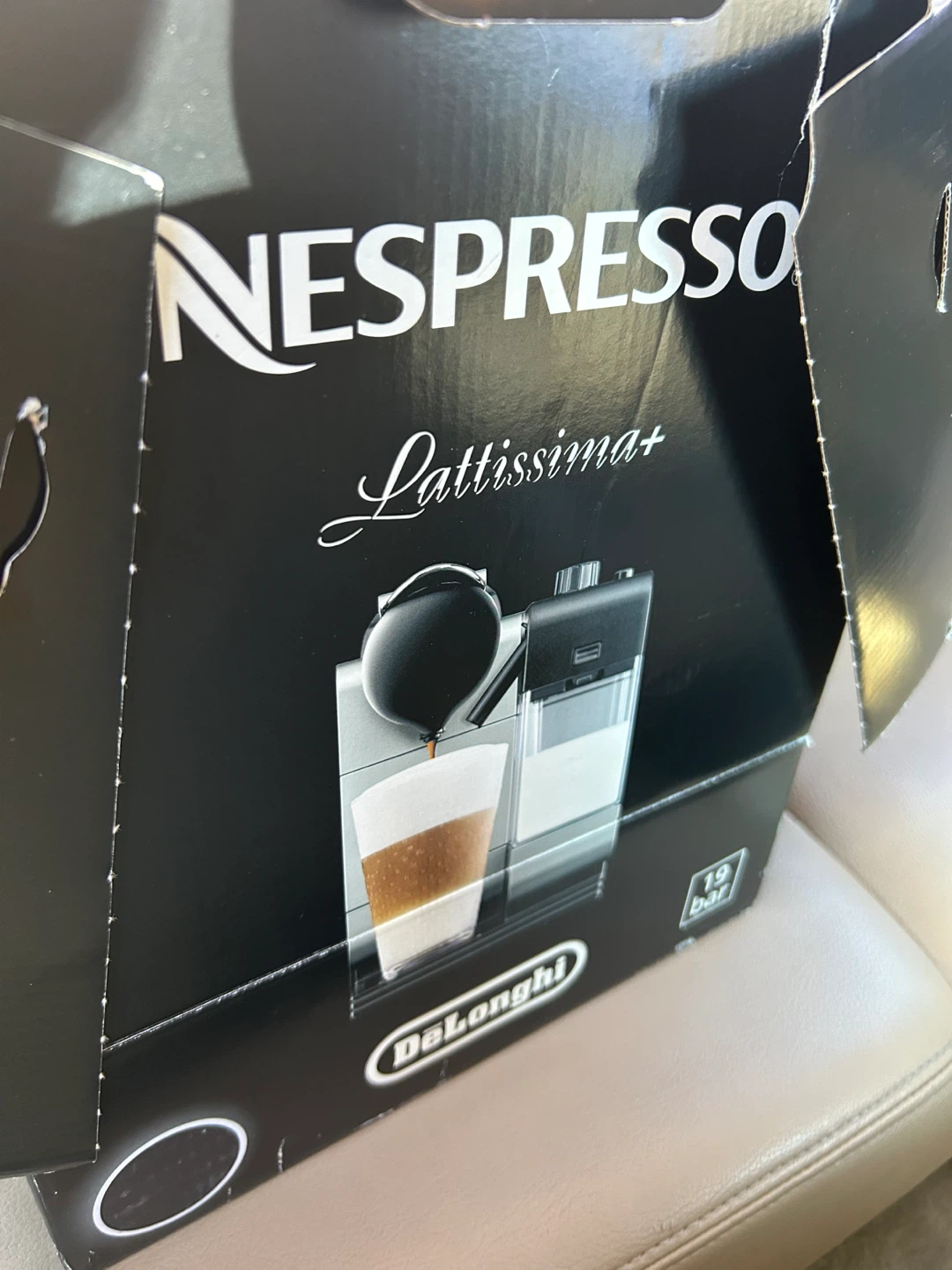 Nespresso machine w pods