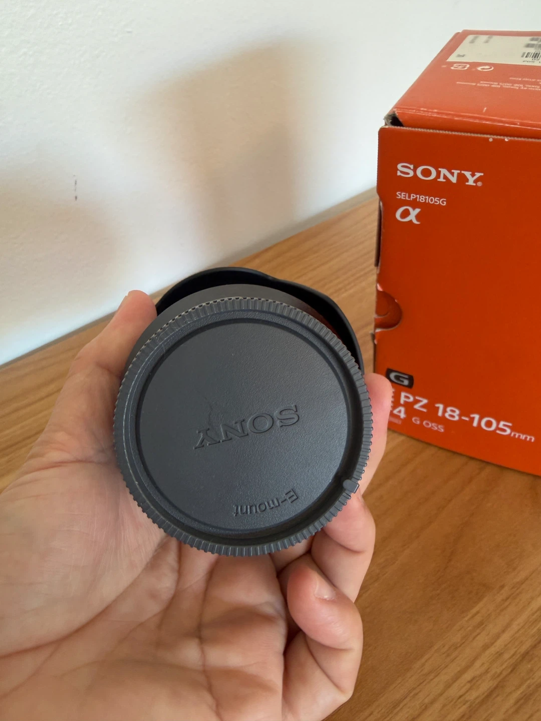 For Sale: Sony E PZ 18-105mm F4 G OSS Lens - photo 3