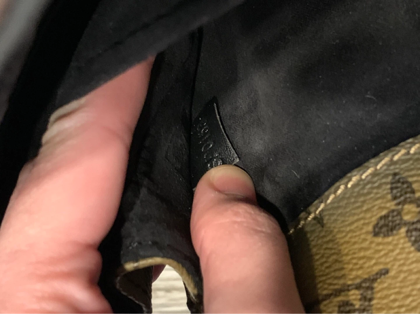 Louis Vuitton Monogram Canvas Shoulder Bag - photo 2