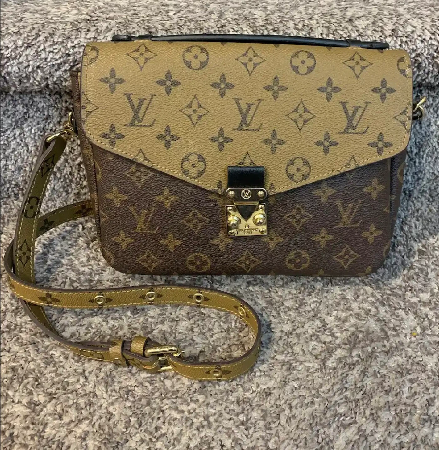 Louis Vuitton Monogram Canvas Shoulder Bag